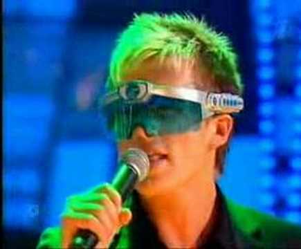 Видео: Влад Топалов + Арсений Бородин - Мечта (Фабрика 6 )