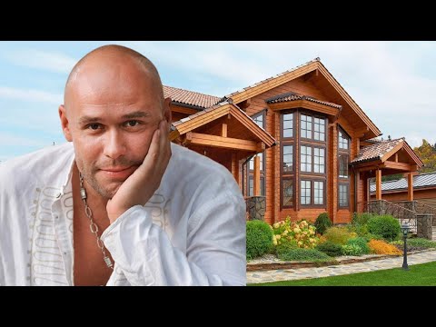 Видео: Как живет Максим Аверин и сколько зарабатывает ведущий Три аккорда Нам и не снилось