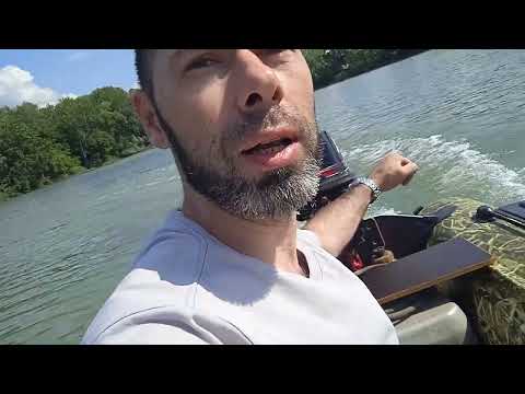 Видео: Каяк Инзер 350+ Мерк 5 = Глиссер неизбежен.
