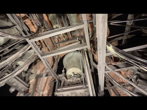 Видео: Италия [4K] Звон колоколов в Самаре во время Крещенского заката