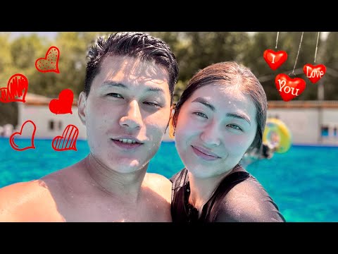Видео: Отбасымызбен бассейнге барып демалдық