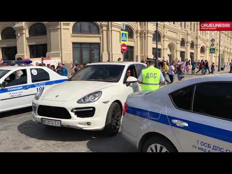 Видео: ДПС РФ Москва Встречка Лишение 12 15 4 на Красной Площади