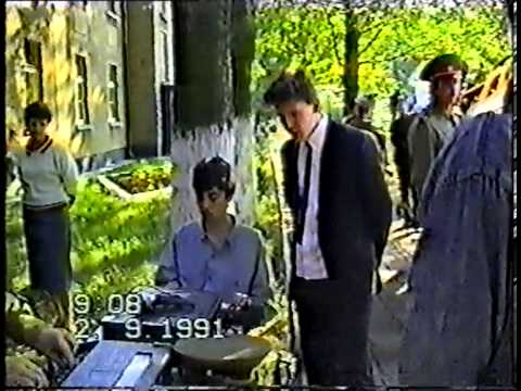Видео: 1 сентября 91г. Фюрстенберг 27школа.