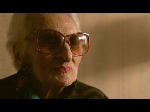 Видео: Нели Червенушева - преводачката от кино Одеон