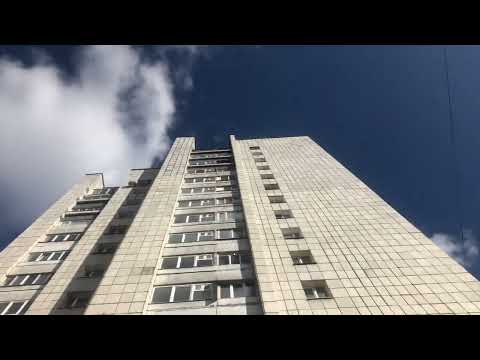 Видео: Электрические лифты ( г. Пермь ) КМЗ 1994 г.в ЩЛЗ 1994 г.в Q=400-500кг V=1м/с