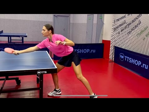 Видео: Техника. Настольный теннис. Урок 18. Нестандартная скидка слева.