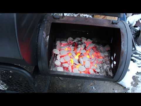 Видео: Свиные ребрышки на коптильне Offset Smoker — ВКУСНО!