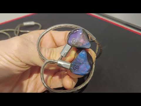 Видео: Отечественные многодрайверные наушники Snowy Split - как звучат?