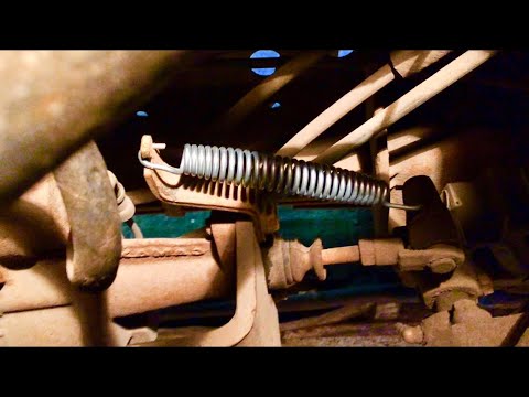 Видео: ЗИЛ БЫЧОК 5301 I Лайфхак с пружиной.  На отжимную лапку выжимного подшипника.