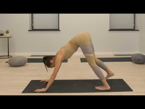 Видео: Пробуждение утренняя йога