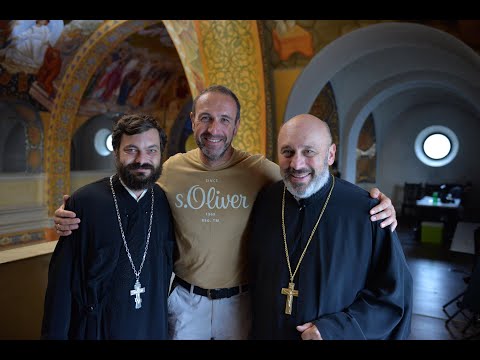 Видео: Разговор за "НЕ ЗАТВАРЯЙ ОЧИ" (подкаст - Среднощен експрес)