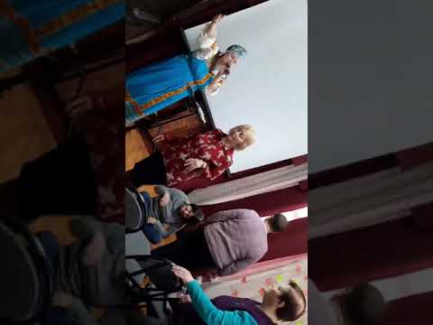 Видео: Инсценировка стихотворения Любови Вячеславовны Лапкиной - Раненый Голубь, в защиту птиц, животных.