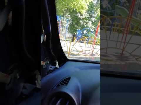 Видео: Снятие верхней части панели Toyota RAV 4 2010 г.в.