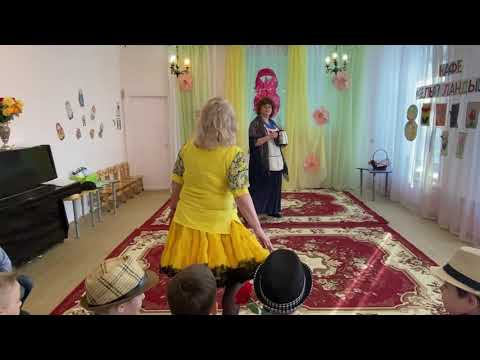 Видео: Утренник в подготовительной группе N5 «8 марта в стиле ретро»