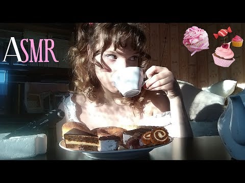 Видео: АСМР ИТИНГ ПИРОЖНЫЕ |Чаепитие|РАССКАЗЫВАЮ ПРО КОТОВ*ШЕПОТ* ASMR EATING BISCUITS* RUSSIAN WHISPER