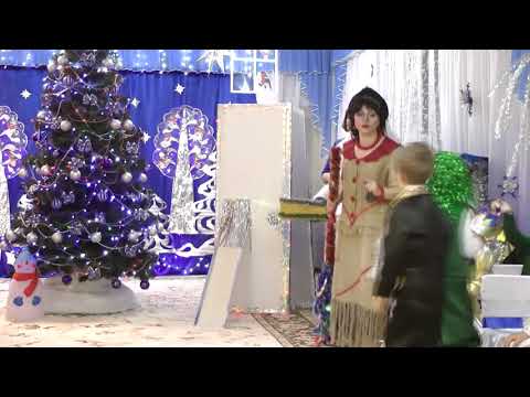 Видео: Сюрпризный момент на новогоднем утреннике 2017 в старшей группе д. с. Рябинушка.