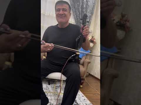 Видео: Устоз созанда Эркин Сохибовдан "Муножат" куйи
