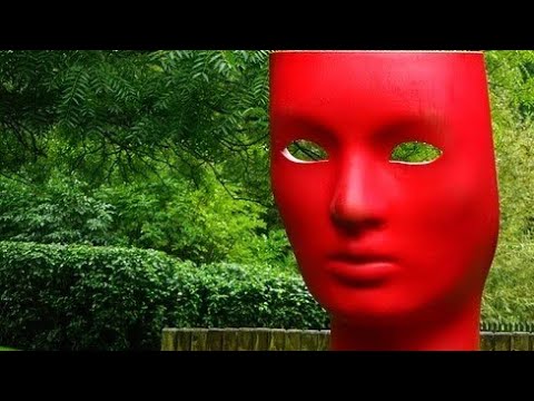 Видео: Рожа красная#неадекватная девушка