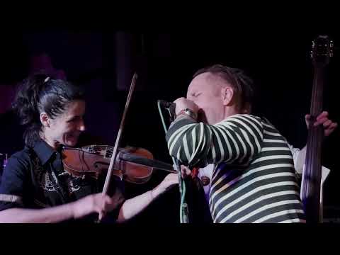 Видео: Мы долго шлялись по лесным дорогам. ВИА Разносолы