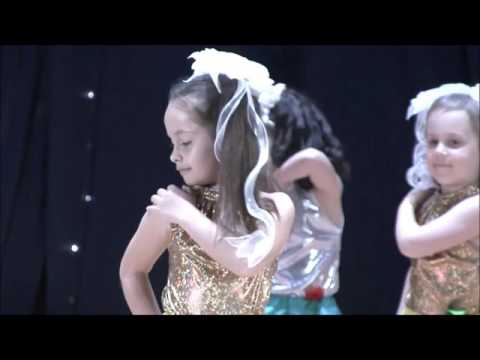 Видео: Флешмоб 2017 в ДК на последнем звонке г. Ейск Лукашенко О. А.