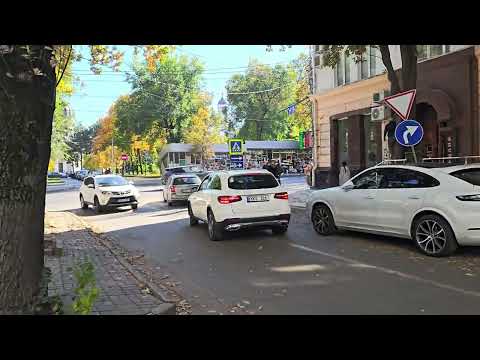Видео: На улице Митрополита Дософтей в Кишинёве.(17.10.25).