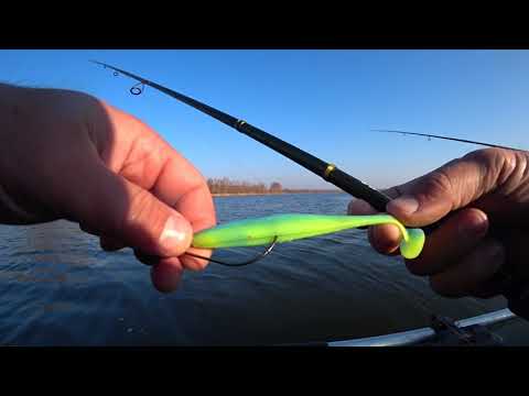 Видео: РЫБАЛКА на СПИННИНГ в ноябре 2021! Рыбалка на джиг! Спиннинг 2021!