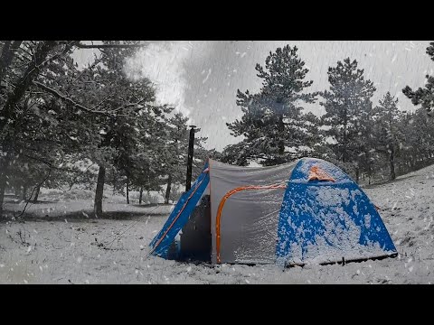Видео: Буря! Ливень! Снегопад! Зимний кемпинг с горячей палаткой