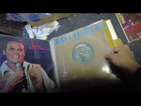 Видео: Каждую неделю я зарабатываю на этом | Барахолка Подгорицы #17