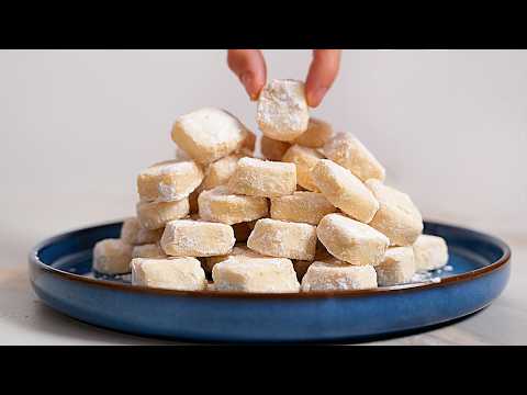 Видео: НЕВЕРОЯТНОЕ печенье за 5 минут 🍪 Просто тает во рту! Очень рассыпчатое! Рецепт без яиц