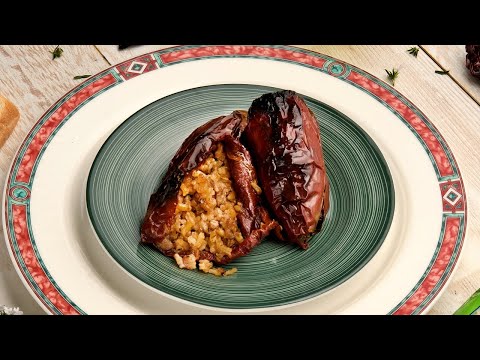 Видео: Пълнени сушени чушки с кайма и ориз
