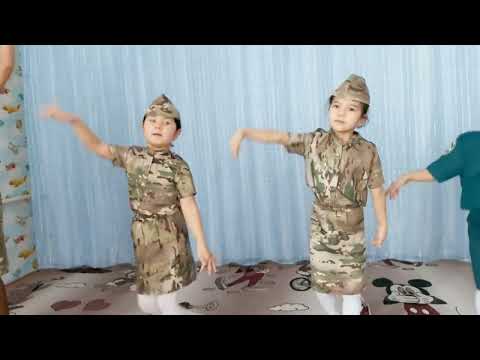Видео: детский танец Лейтенант