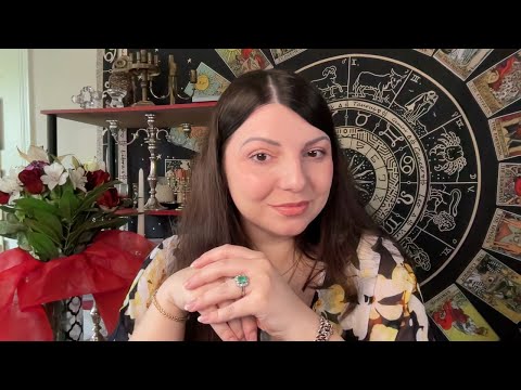 Видео: Что на пороге вашей судьбы? Таро Юлия Петрова Прямые Эфиры