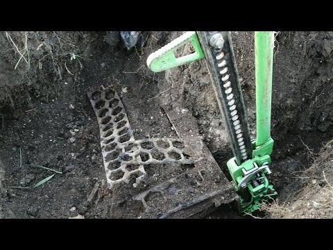 Видео: СБРОС МЕТАЛЛА ПО СРЕДИ БИТОЙ МТФ / МЕТАЛЛОКОП УДАЛСЯ!