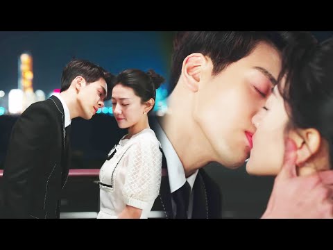 Видео: Генеральный директор целует Золушку во второй раз, если этого недостаточно!