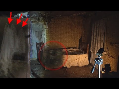 Видео: Ночь в ПРОКЛЯТОМ ВЕДЬМОЙ ДОМЕ / Ночую в доме ведьмы / The night in the CURSED WITCH's HOUSE