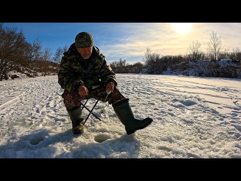 Видео: Рыбалка на речке 29 февраля 2024