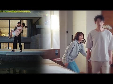 Видео: Золушка нашла секрет гендиректора, гендиректор наказал ее на руках в постель