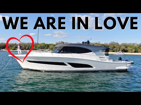 Видео: СОВЕРШЕННО НОВАЯ МОДЕЛЬ 🤩 Тур на моторной яхте внедорожника Riviera 585