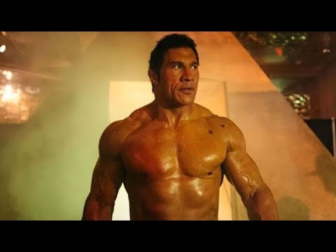 Видео: The Smashing Machine — сокрушительный удар по року?