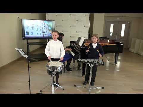 Видео: Дмитрий Кабалевский. "Сказочка", "Галоп"