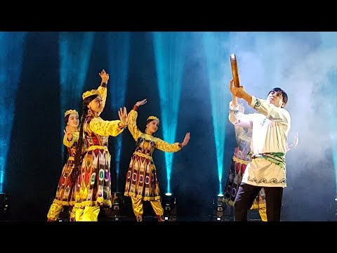 Видео: Doira: Khayrullo Dadoboev - "Parvoz" Доира: Хайрулло Дадобоев - "Парвоз"