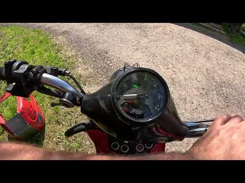 Видео: Если бы в фильме Форсаж был мотороллер муравей, он был бы таким.