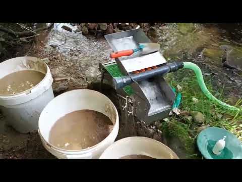 Видео: Самородно Злато - Тест на стар нанос + бонус 40см дълбока цепка в скалата.