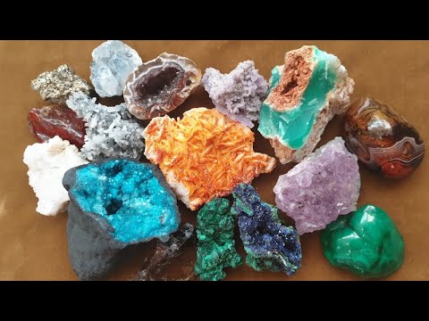 Видео: Моя коллекция минералов/My collection of minerals)