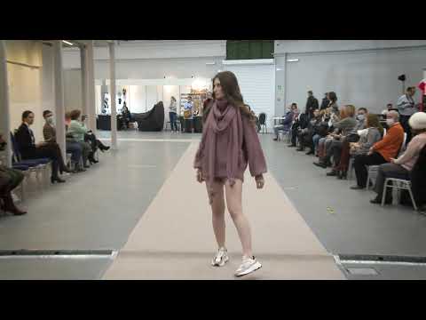 Видео: Светлана Волкодав - Неделя Трикотажной Моды