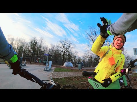 Видео: Сломала новый велосипед! ВЕЛОПОКАТУШКА #84