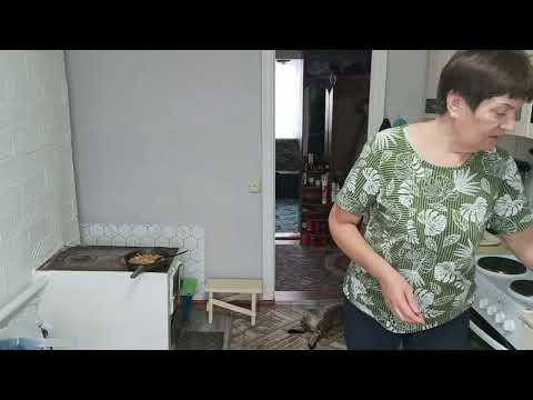 Видео: Деревенские будни/Жизнь на пенсии/