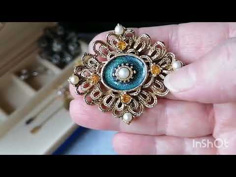 Видео: 167.Распаковываем посылки вместе. Приехали из Германии посылки.Часть3. Посылка от Регины и Михаила .