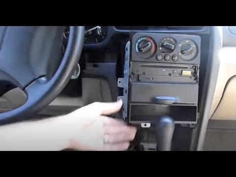 Видео: Снятие стереосистемы Subaru