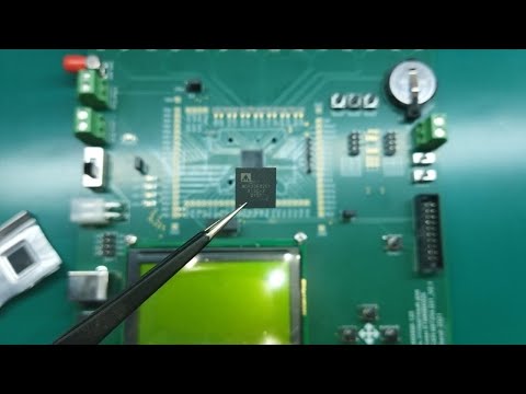 Видео: МК от Миландр К1986ВК025 на плате | RISC-V | краткий обзор